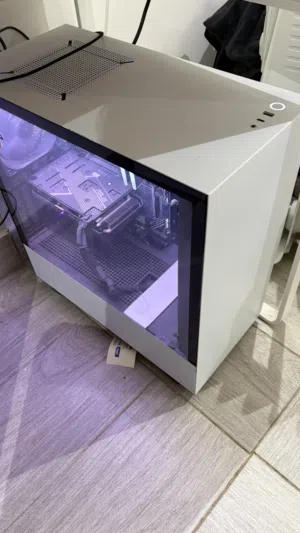 بي سي للبيع نضيف