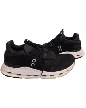 On Running light weight shoes size 39