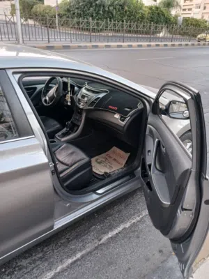 هيونداي ‏افانتي ‏Standard ‏2015