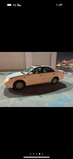 للبيع كامري فاتحة  موديل 2005 4 سلندر كامل مواصفات بيمه سنه ماشي 280 السعر 500