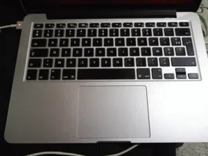 MacBook Pro 13.3 2016  Intel Core i5  RAM 8GB  SSD