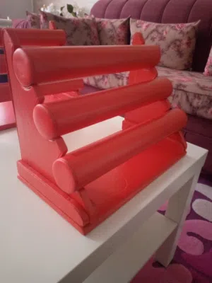 ستاند عرض اساور مدرج عدد 6 ب 15 دينار