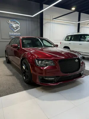 كرايزلر C300 SRT