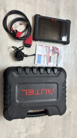 جهاز فحص وتشخيص أعطال سيارات (OBD2 Diagnostic Scanner)