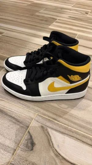 Nike Jordan air 1-mid (استعمال خفيف )