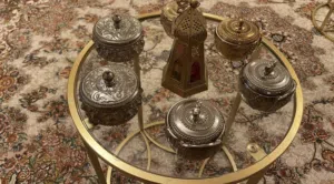 وعاء تقليدي مرتعشة و مشوك