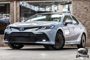 Toyota Camry Gle X 2023 عداد صفر