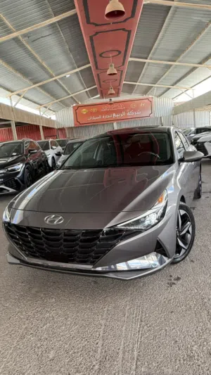 Used Hyundai Elantra in Zarqa