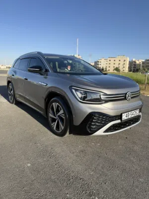 VW ID.6 Cross Pro 2024 Piano Black