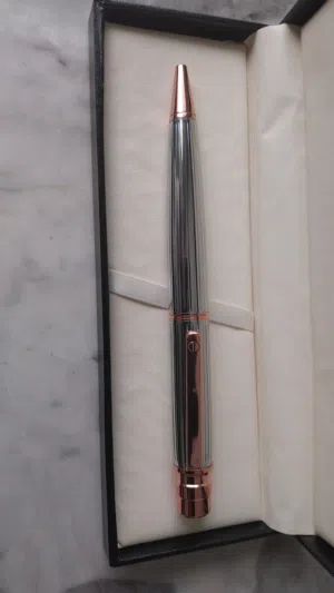 للبيع قلم رجالي