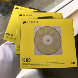 مراوح Corsair RS120 باللون الابيض
