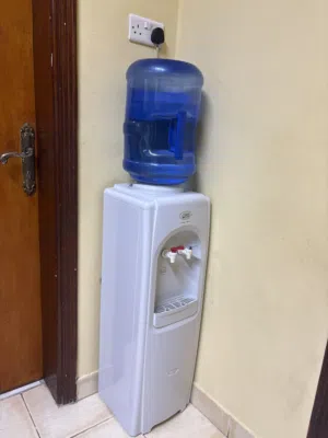 كولر مستعمل استعمال حفيف مافي اي شي خراب