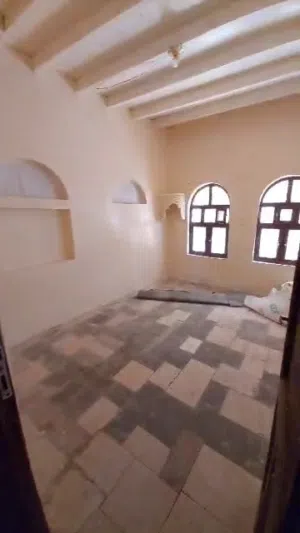 100 m2 3 Bedrooms Townhouse for Rent in Sana'a Sa'wan