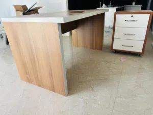 مكتب إيطالي قطعتين في حالة ممتازة جدا
