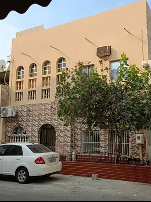 ‏أكثر من 6 غرف ‏.‏ أكثر من 6 حمامات ‏.‏ 400 م٢‏1