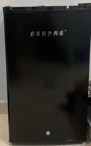 ثلاجة جيباس