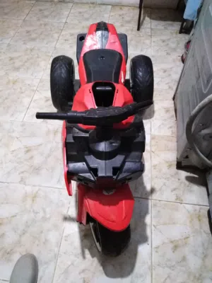 دراجة أطفال بحاجة صيانه للبيع