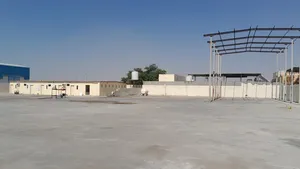 ‏سنوي ‏.‏ 40000 قدم٢‏2