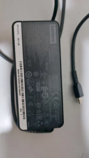 شاحن لاب توب لينوفو