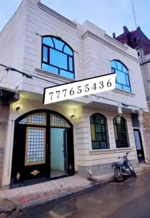 عمارة سكنية للبيـــــــــــــــــــع فاخرة المساحة : لبنتين ونص حرررر معمدة المكان : بيت بوس حي