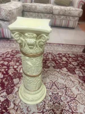 Show piece stand or plant pot stand pillar (Negotiable)