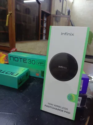 شاحن لاسلكي أصلي من انفنكس شحن سريع 15 واط  Infinix Wireless Fast Charge Pad 15W