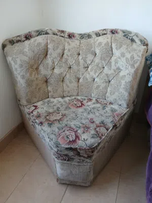 Corner sofa in good condition 5 BD pickup juffair WhatsApp