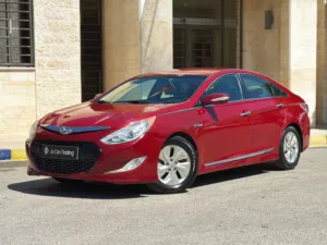 هيونداي سوناتا موديل 2015 بحالة ممتازة جدا واود امريكي لون مميز استخدام شخصي
