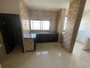 شقة للايجار بمنطقة ال17 بيتونيا