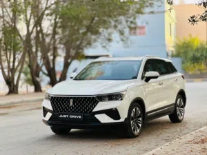BESTUNE T77 2023 MODEL STYLISH FULLY LOADED 5 SEATER