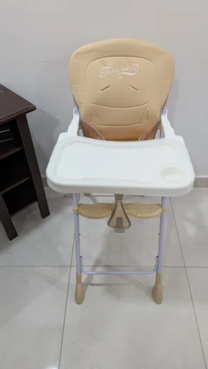 Kids feeding chair