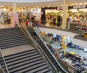 إعلان رقم: (5615) محل تجاري مؤجّر بعائد ثابت في جبل الحسين – ماكسيم مول / الطابق الأرضي الرئيسي