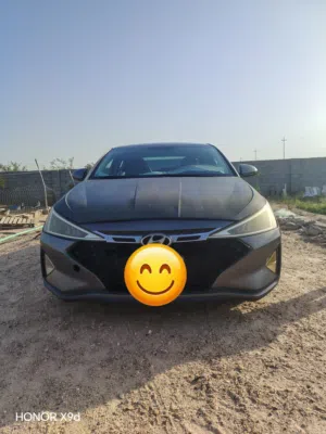النترا وارد امريكي 2019 ماشيه 11300ميل مبدل بنيد وجاملغ محرك دوش 2000