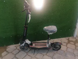 للبيع سكوتر نظيف جدا شبه جديد