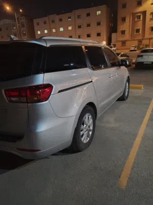 KIA Carnival 2016