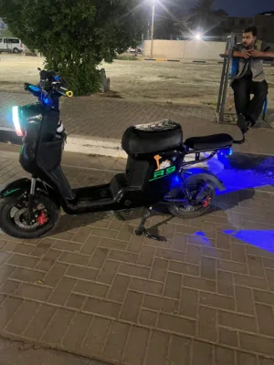 دراجه شحن  R9 نضيفه