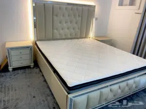 غرفة نوم مودرن كاملة شبه جديدة