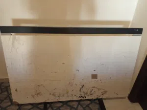 طاوله هندسيه متحركه رفع وميلان حسب الحاجه بحاله الوكاله