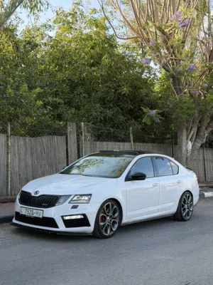 سكودا اوكتافيا VRs 2019