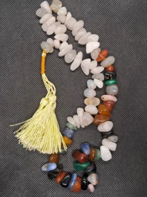 مسبحة احجار كريمة