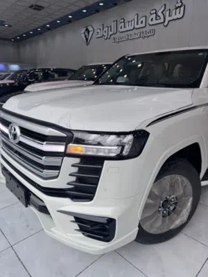 تويوتا لاندكروزر 2024 VX limited twin turbo  من ماسة الرواد