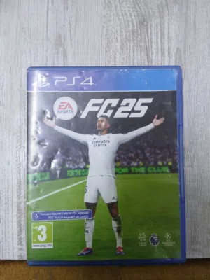 شريط FC25 بتعليق عربي