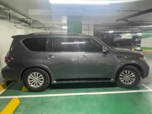2017 Nissan Armada SL SUV with 7 Seats - Excellent Condition, American Specs