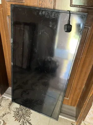 شاشة تلفزيون 43 بوصه