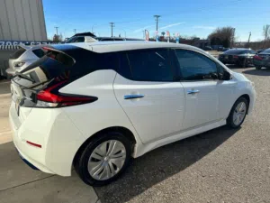 Used Nissan Leaf in Zarqa