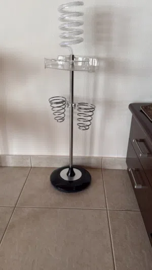 Brash stands