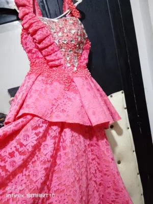 فستان سهره ملبوس لبسه وحده من المعرض