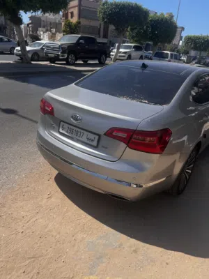 Used Kia Cadenza in Tripoli