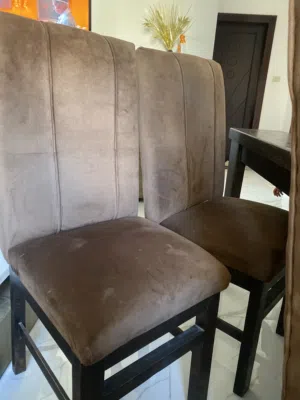 طاولة سفره مع ست كراسي