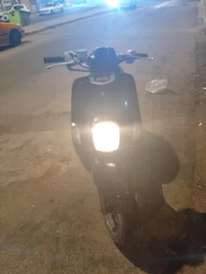 دراجه صاله شهر من ماخذه من الرمبه  ماكس بوليسي نوزلات وبيه مجال لشراي